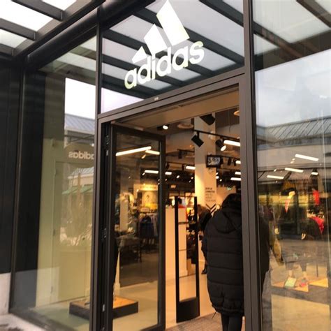 adidas schoenen nieuwegein|Adidas store lelystad.